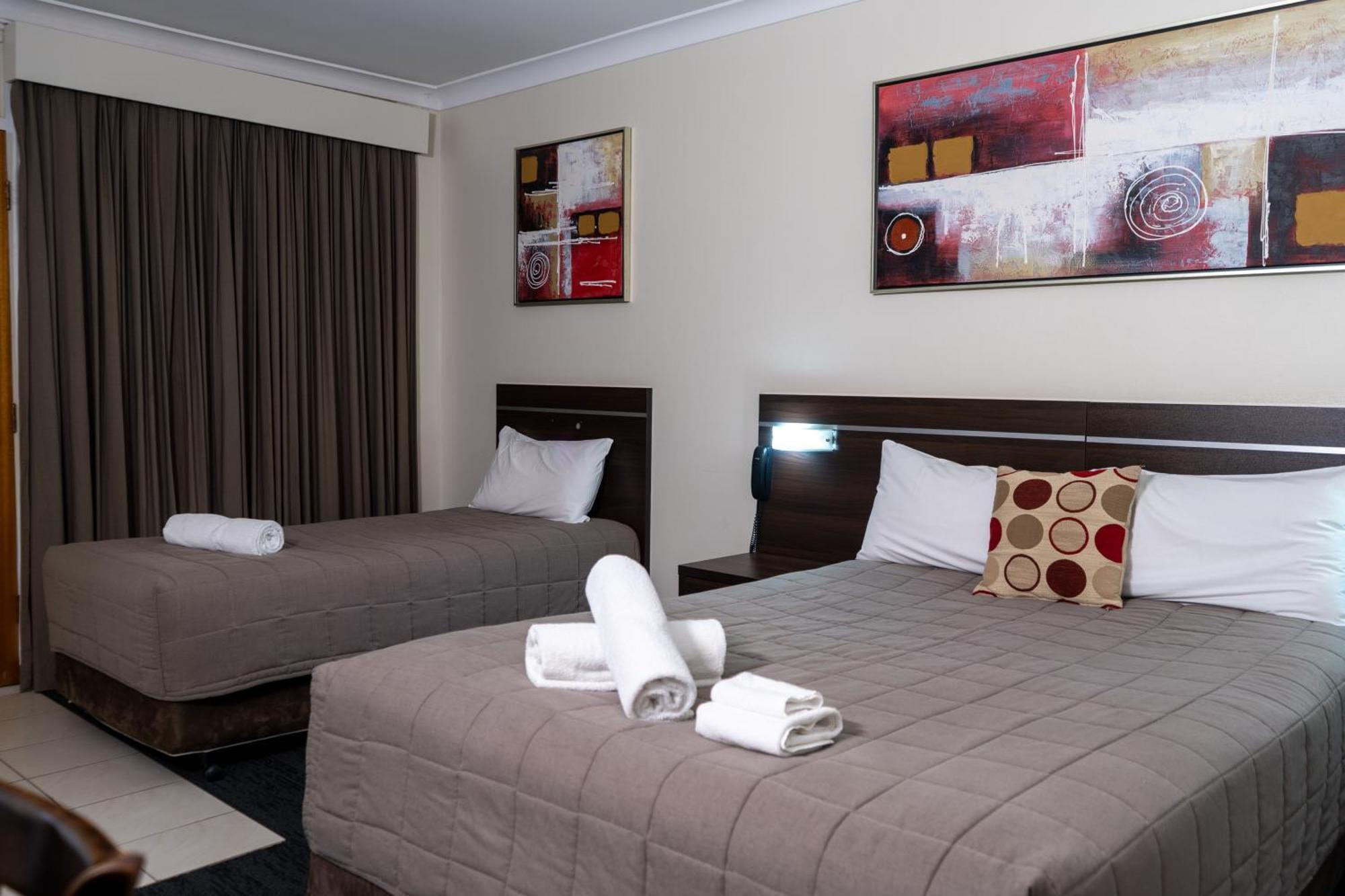 Golden West Motor Inn Dubbo Kültér fotó